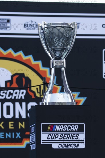 JOEY LOGANO (22) of Middletown, CT celebrates with his team after winning the NASCAR Cup Series Championship Race at Phoenix Raceway in Avondale AZ, Avondale, United States of America