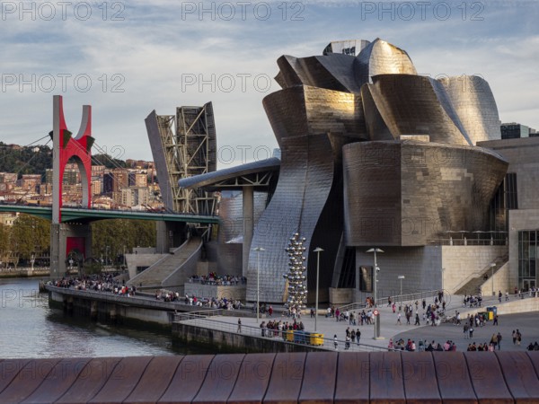 Guggenheim Museum Bilbao, 20th century, designed by Frank O. Gehry, Bilbao, Basque Country, Spain, Europe