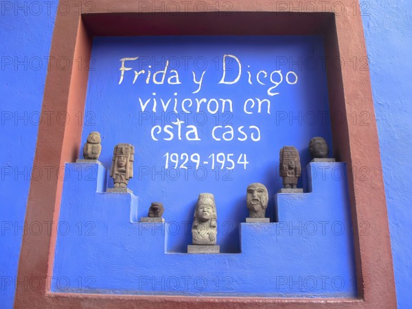 Mexico City, Mexico. Jan 12, 2024. A sign with the text in Spanish: Frida y Diego lived in this house from 1929 to1954 in a museum