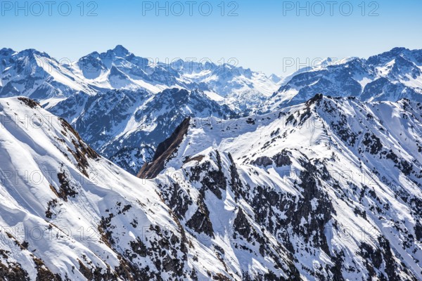 An image of the nice snowy mountains