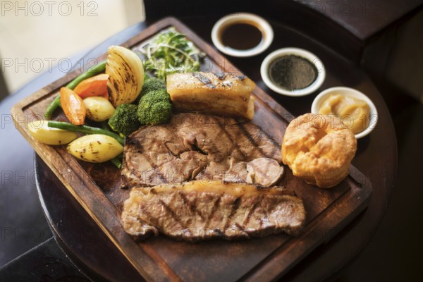 Roast beef and vegetables classic traditional english british meal