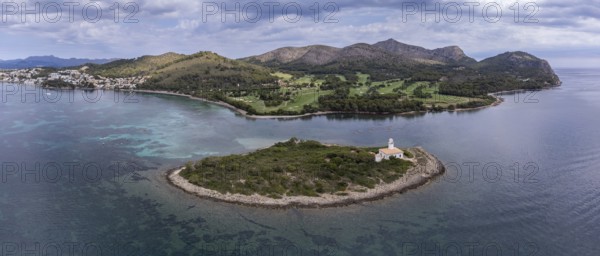 Beach and island of Alcanada, Club de Golf Alcanada, Alcudia, Majorca, Balearic Islands, Spain, Europe