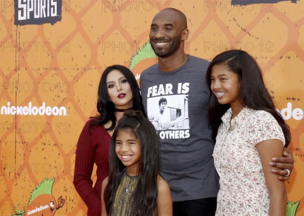 Kobe Bryant, Vanessa Bryant, Gianna Maria Onore Bryant and Natalia Diamante Bryant at the Nickelodeon Kids' Choice Sports Awards 2016 held at the UCLA's Pauley Pavilion in Westwood, USA on July 14, 2016., Westwood, California, USA, North America