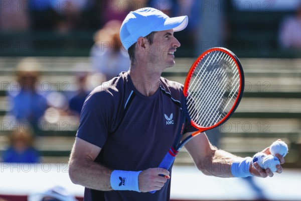 MELBOURNE, AUSTRALIA, JANUARY 11: Sir Andy Murray of Great Britain on his way to beating Dominic Thiem of Austria during day two of the 2024 Kooyong Classic at Kooyong on January 11, 2024 in Melbourne, Australia, Oceania