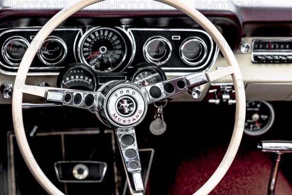 Vintage Ford Mustang, built in 1966, 4700 cc, 225 hp, 200 km/h, close-up of the dashboard with steering wheel