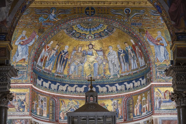 Apse, mosaic with the Coronation of the Virgin, 12th century, work of Pietro Cavallini, The Basilica of Santa Maria in Trastevere, Founded in the 3rd century by Pope Callistus I, Rome, Lazio, Italy, Europe