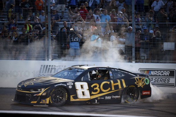 Kyle Busch wins the Enjoy Illinois 300 presented by TicketSmarter in St Louis, IL, USA, North America