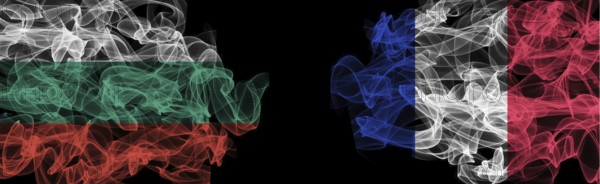 Flags of Bulgaria and France on Black background, Bulgaria vs France Smoke Flags