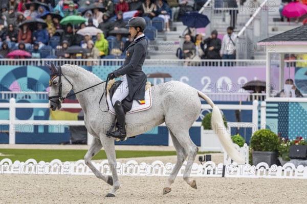 Jul 27, 2024-Versailles, FRA, ESTEVAN BENITEZ VALLE (ESP) rides UTRERA AA 351 in the Equestrian Eventing Individual Dressage at the Chateau de Versailles Paris Olympics 2024 in Versailles, France, Europe