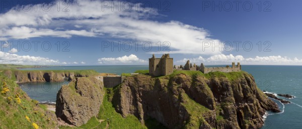 Ruins of Dunnotar Castle, Stonehaven, Scotland, United Kingdom, Europe