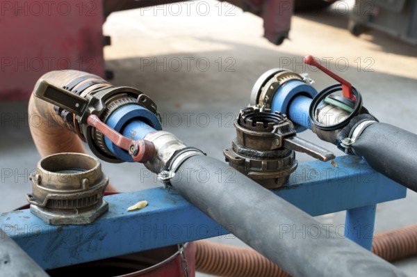Big Truck Hoses for fuel station, pumps and oil barrels