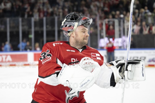 LanxessArena, Cologne, North Rhine-Westphalia, Julius Hudacek (Cologne Sharks, #35), PENNY DEL, Cologne Sharks- Fischtown Bremerhaven on 18/03/2025 at the LanxessArena in Cologne Germany