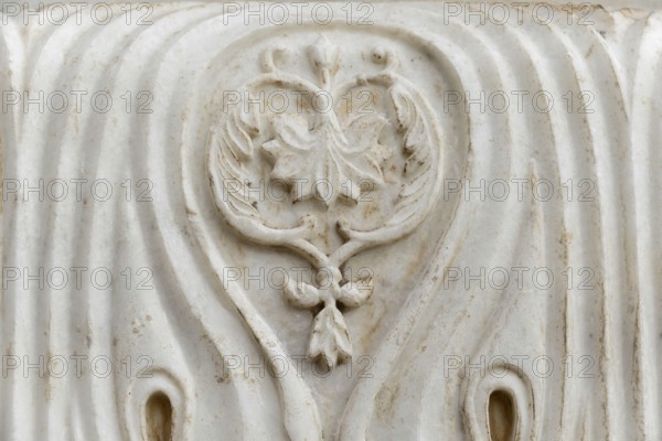 A detailed floral stone element with fine carvings, Aurangabad, Mumbai, South India, India, Asia