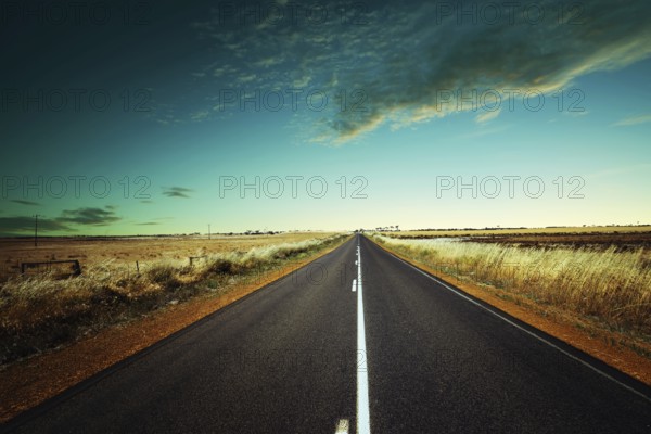 Asphaltstraße auf Westen Australien