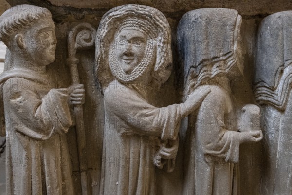 Smiling nun, Tomb of Urraca Díaz de Haro, chapter house, 12th century, Monastery of Santa María de San Salvador de Cañas, Cañas, La Rioja, Spain, Europe