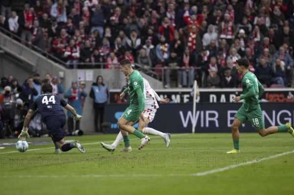 Andreas Dick (DFL/DFB REGULATIONS PROHIBIT ANY USE OF PHOTOGRAPHS AS IMAGE SEQUENCES AND/OR QUASI-VIDEO), RheinEnergieStadion, Cologne, North Rhine-Westphalia, Nahuel Noll (SpVgg Greuther Fürth, Goalkeeper, #44), Damian Michalski (SpVgg Greuther Fürth, Defence, #4), Dejan Ljubicic (1.FC Köln, midfield, #7), 2nd Bundesliga, 1.FC Köln, SpVgg Greuther Fürth on 09.11.2024 at the RheinEnergieStadion in Cologne Germany