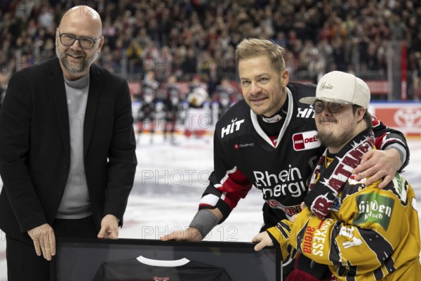 Cologne, LanxessArena, North Rhine-Westphalia, Moritz Müller (Cologne Sharks, #91), PENNY DEL, Cologne Sharks- Iserlohn Roosters on 19/01/2025 at the LanxessArena in Cologne Germany