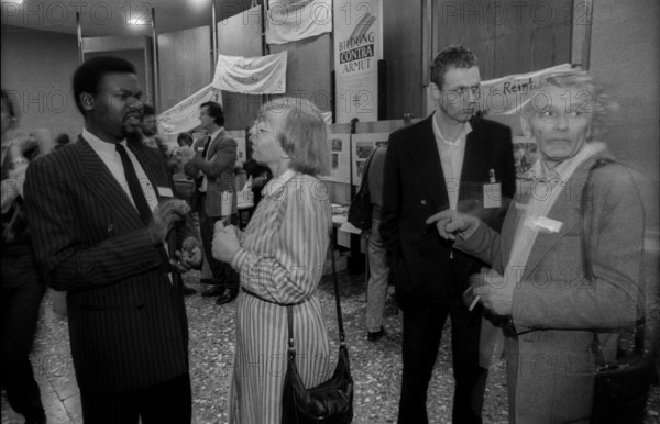 Germany, Berlin, 17 November 1990, 3rd World Church Day in Haus am Köllnischen Park, Education versus Poverty, Development Policy Church Congress Berlin, for the continuation of church development projects in the former GDR, Europe