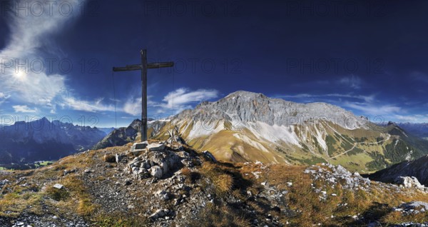 Panorama on the Predigtstuhl with views of the Wetterstein massif and Mieminger Gebirge, Tyrol, Austria, Europe