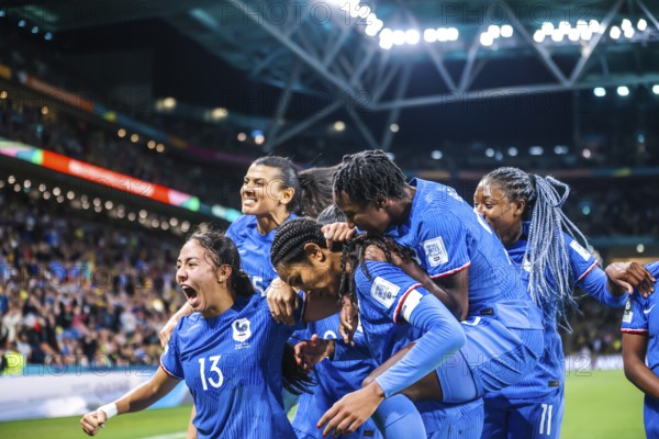 BRISBANE, AUSTRALIA, JULY 29: Wendie Renard of France scores the winning goal and celebrates with her team at the FIFA Women's World Cup Australia New Zealand 2023 at Brisbane Stadium on July 29, 2023