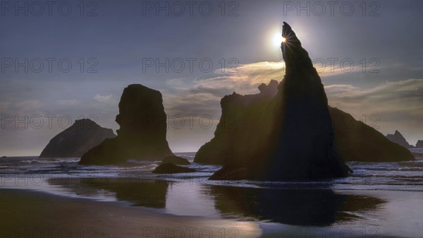 USA, Bandon, Oregon, Facerock Beach, Pacific Ocean, Bandon, Oregon, USA, North America