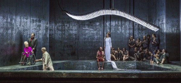 ?dipe by George Enescu (Komische Oper, Berlin) . Tragédie lyrique in four acts and six scenes (1936) Poetry by Edmond Fleg after Sophocles. Press performance on 26 August 2021. ?dipe: Leigh Melrose Tirésias: Jens Larsen Créon: Joachim Goltz Le grand prêtre: Vazgen Gazaryan Le veilleur: Shavleg Armasi Le berger: Johannes Dunz Laios, father of ?dipe: Christoph Späth Jokaste, mother of ?dipe: Karolina Gumos La Sphinge: Katarina Bradi? Antigone: Mirka Wagner Mérope: Susan Zarrabi