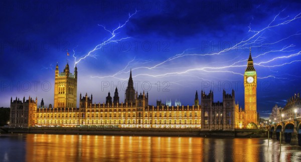 Colors, Lights and Architecture of London in Autumn - England