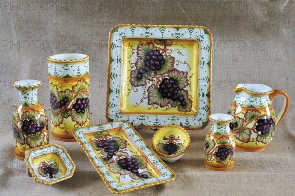 Some beautiful painted classical tuscan potteries (Ceramiche)