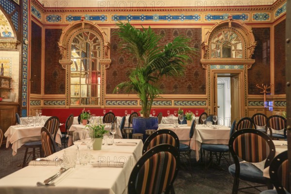 Art Nouveau brasserie La Cigale on Place Graslin in the evening, Nantes, Loire-Atlantique department, Pays de la Loire region, France, Europe