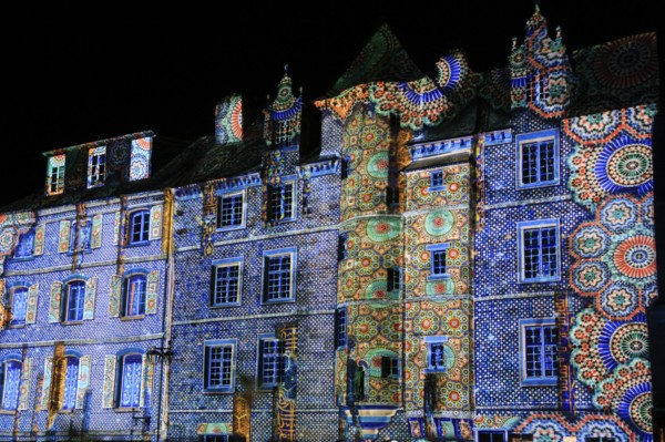 Projections on the façade of the Maison de la Duchesse Anne, light show at the turn of the year in the old town centre of Landerneau, Finistere Penn-ar-Bed department, Bretagne Breizh region, France, Europe