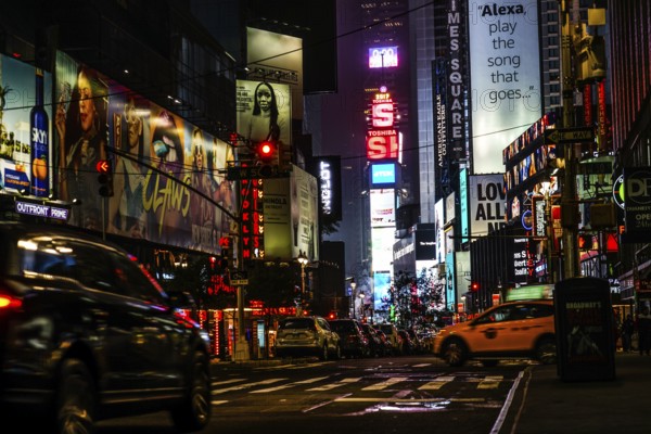 Night view of the New York Times Square (TimesSquare). Shooting Location: New York, Manhattan
