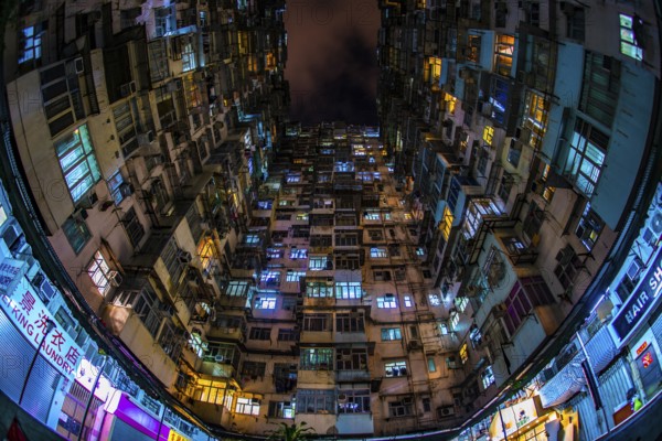 Hong Kong apartment high-rise apartment (Quarry Bay). Shooting Location: Hong Kong Special Administrative Region