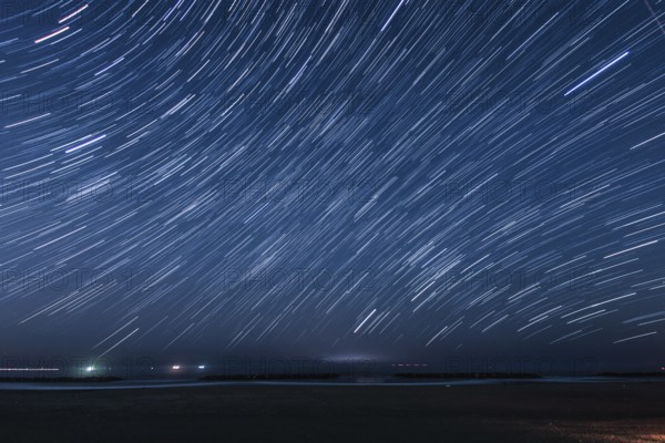 60 minutes of the star of the trajectory (Sendai Arahama Coast). Shooting Location: Sendai, Miyagi Prefecture