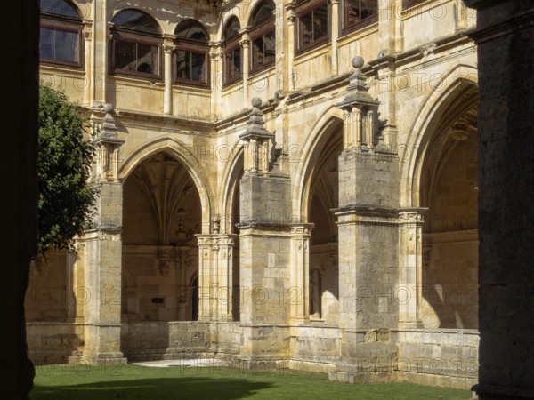 Courtyard and cloister of the Royal Monastery (Real Monasterio), San Zoilo, Castile and Leon, Spain, Europe