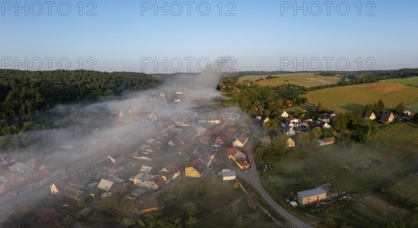 Smoke cloud over Güntersberge holiday home on fire