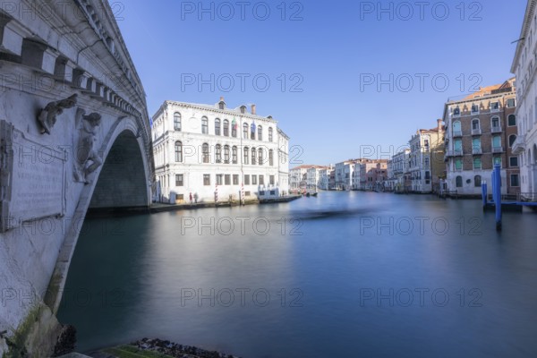 View over the Grand Canal, Rialto Bridge, long exposure, Venice, Veneto, Italy, Europe