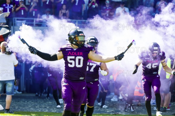 ELF/ PlayOff Game : Berlin Thunder at Frankfurt Galaxy on 09. Sept. 2023, in the PSD Bank Arena, Frankfurt a.M., Germany Einlauf Frankfurt Galaxy, LB # 50 David Miletic