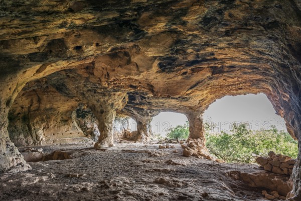 Sa Cova des Voltor, (the vulture cave), historic sandstone quarry, Petra, Majorca, Balearic Islands, Spain, Europe