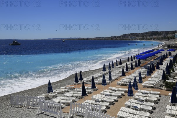 The Promenade des Anglais in Nice the morning after the attack on 14 July 2016, in which the attacker Mohamed Bouhlel drove a lorry into a crowd of people who had gathered for a fireworks display to mark the French bank holidays. 86 people were killed and more than 300 injured, some of them seriously. Deserted beaches. Nice, Alpes-Maritimes, France, Europe