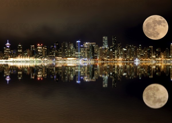 Vancouver Night Full Moon from Stanley Park