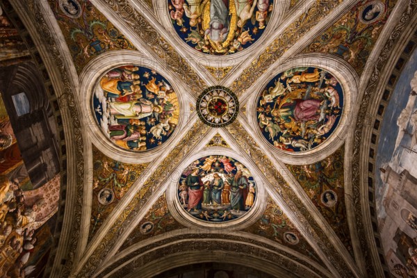 VATICAN CITY, VATICAN, JUNE 12, 2015 : interiors and architectural details of Raphael rooms in Vatican museum, june 12, 2015, in Vatican city, Vatican
