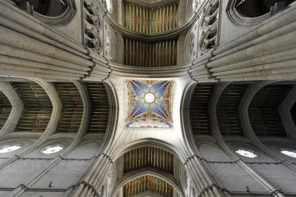 Catedral de Nuestra Señora de la Almudena, Santa María la Real de La Almudena, Almudena Cathedral, Madrid, Spain, Europe
