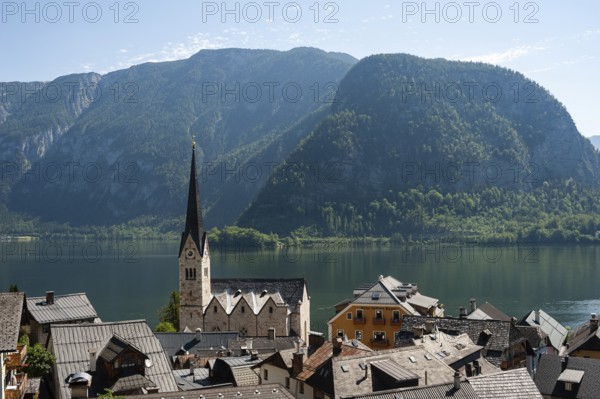18 Jun 2019, Hallstatt, Salzkammergut, Upper Austria, Austria, Europe, View of Hallstatt with Lake Hallstatt and mountains in the background. The small town is a favourite travel destination for the Chinese and exists as a replica in the province of Guangdong in China, Europe