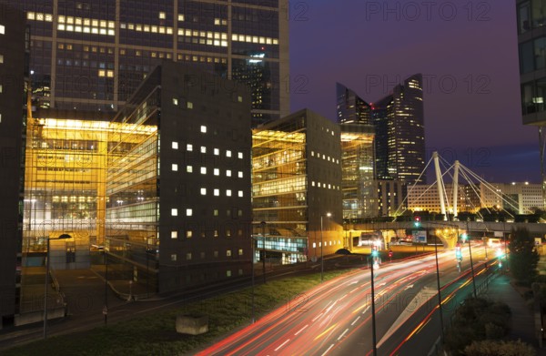 Architecture of La defense, Paris, Ile-de-france, France, Europe