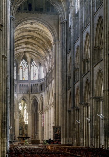 Rouen, Cathedral, Cathédrale primatiale Notre-Dame de l'Assomption de Rouen, view to the east
