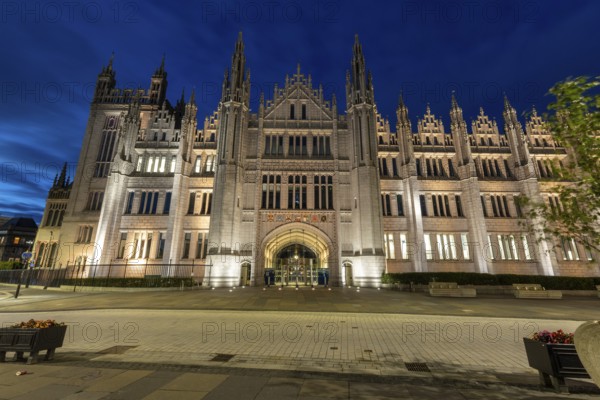Marischal College, university building in the evening, Aberdeen, Scotland, Great Britain