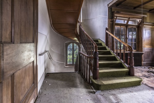 The stairwell in the former factory owner's villa Sonnenheim, uninhabited for over 2 decades, has since been demolished. Arth, Schwyz, Switzerland, Europe