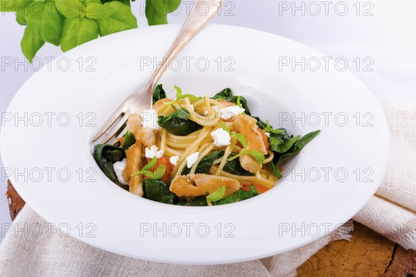 Chicken spinach pasta
