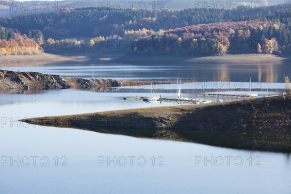 Sailing boats at the Marina, Biggetalsperre reservoir, Attendorn, North Rhine-Westphalia, Germany, Europe