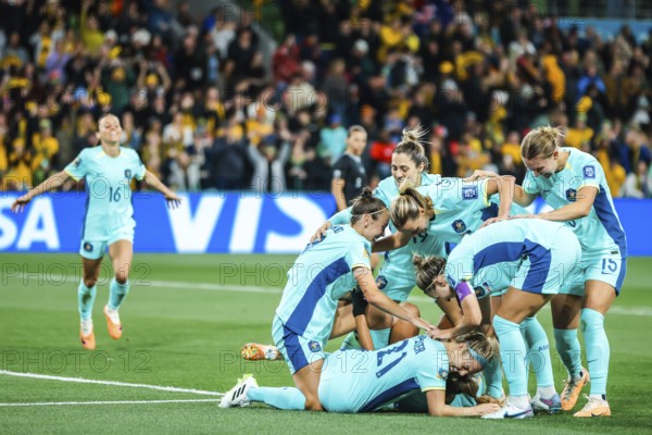 MELBOURNE, AUSTRALIA, JULY 31: Australia celebrates Mary FOWLER scoring before the goal being disallowed against Canada at the FIFA Women's World Cup Australia New Zealand 2023 at Melbourne Rectangular Stadium on July 31, 2023